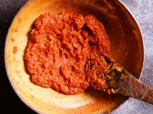 Gajar ka halwa- Sauteing halwa, golden ghee