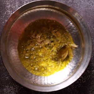 Aromatic bay leaves and spices.