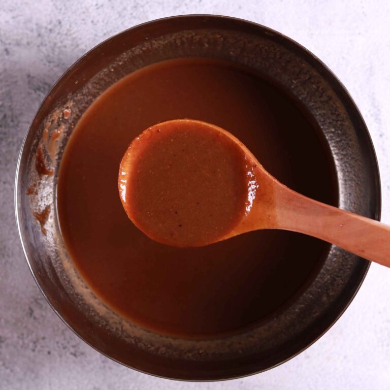 Tamarind chutney cooking process.