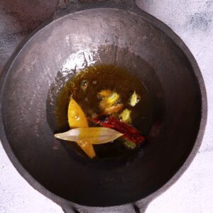 Sautéing whole spices