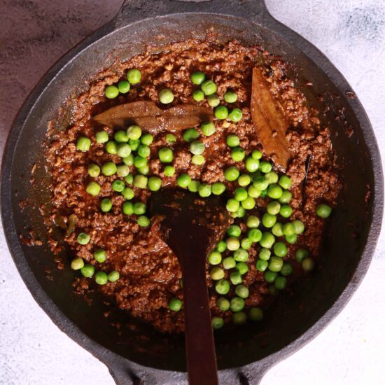 Green peas close-up