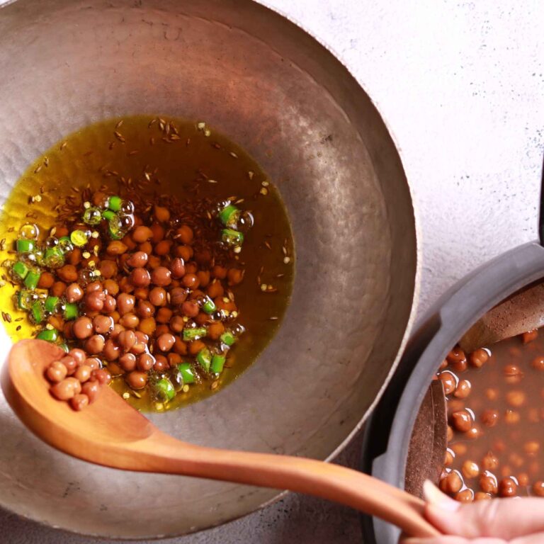 Chana in wok with spices