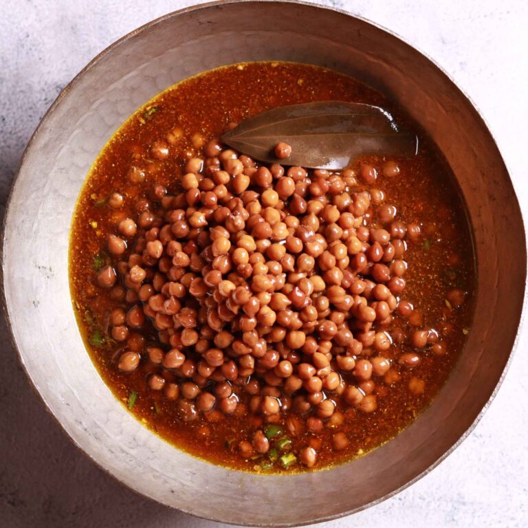 Boiled chana in wok