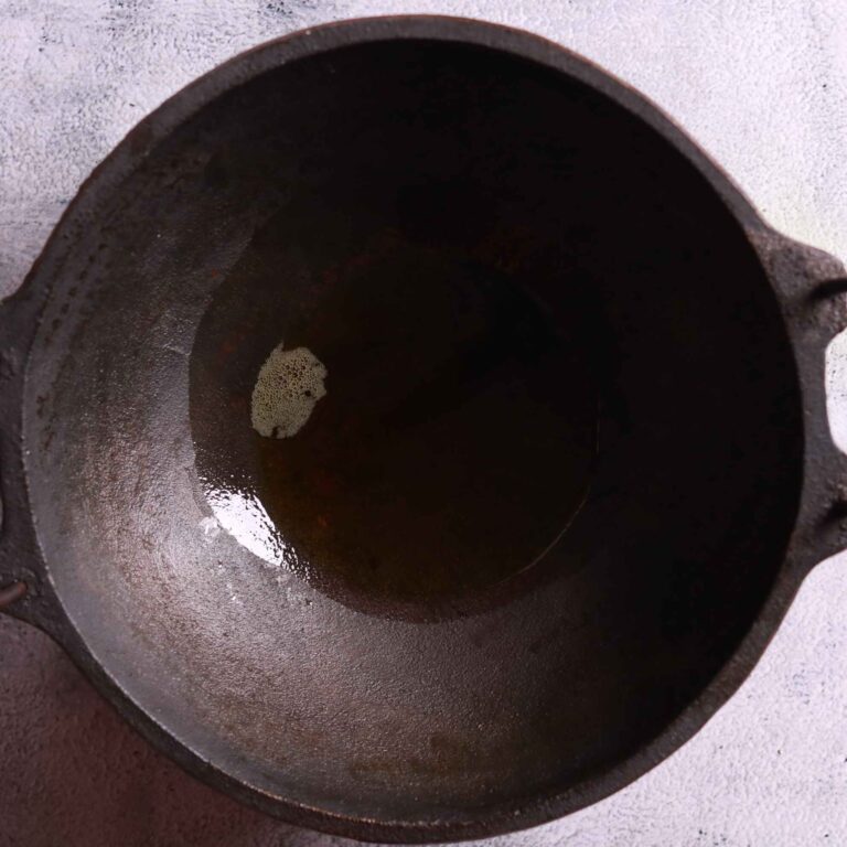 Oil heating in pan