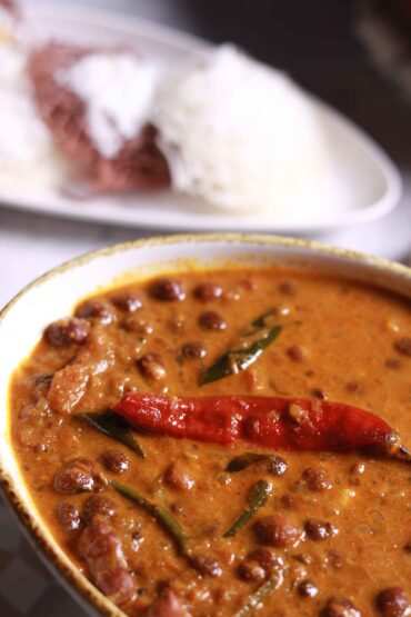 Chickpea curry serving