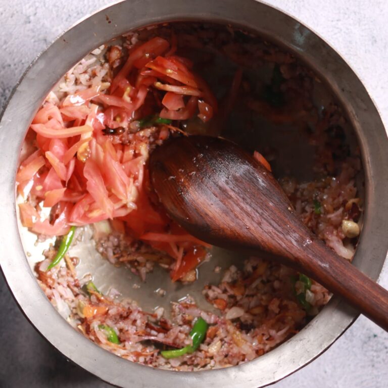 Sautéed tomatoes becoming soft