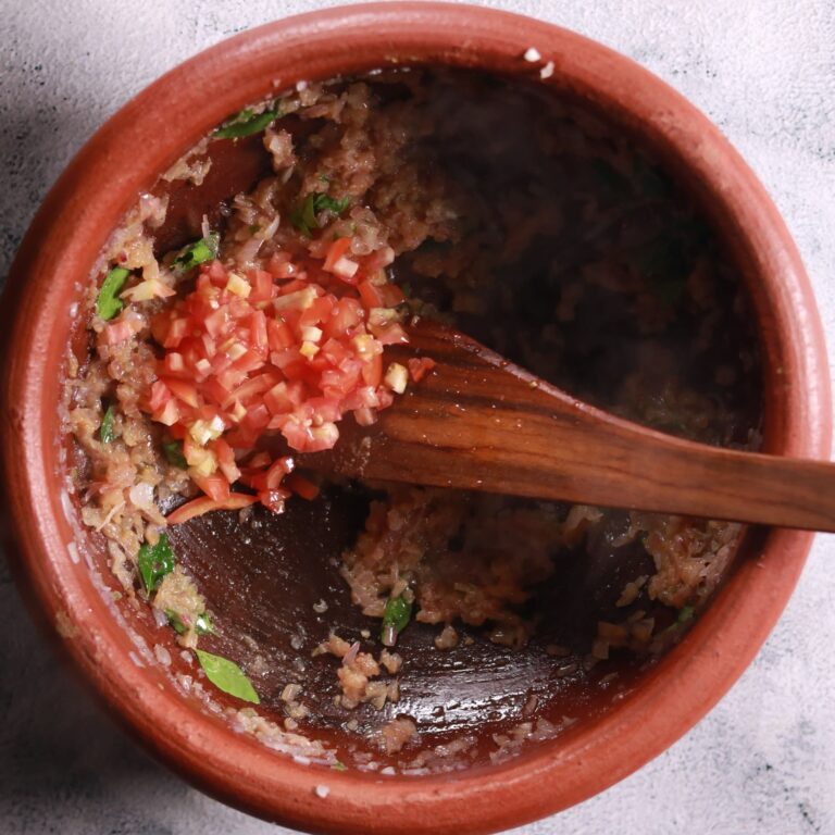 Cooking chopped tomato