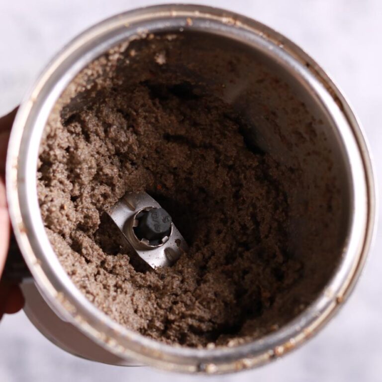 Smooth onion coconut paste