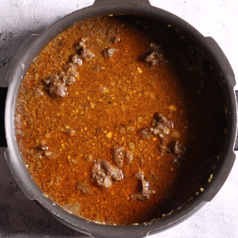 Adjust gravy consistency simmer