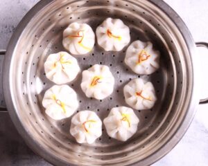 modaks before serving