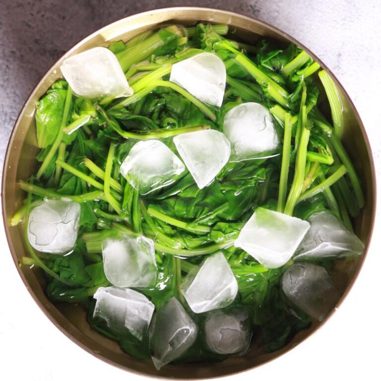 Cooling blanched spinach
